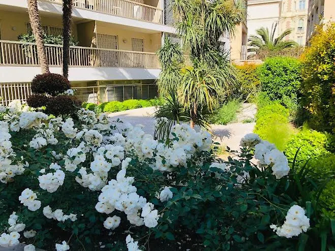 Croisette アパート *